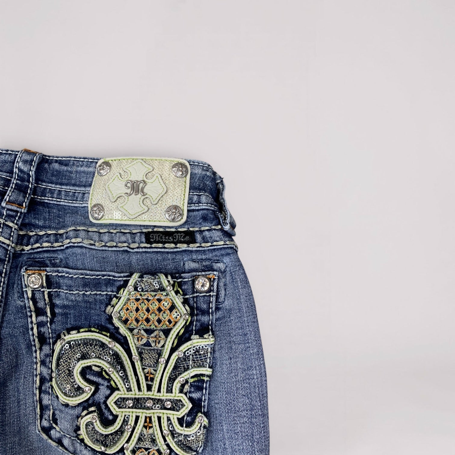 Miss Me Jeans (M)