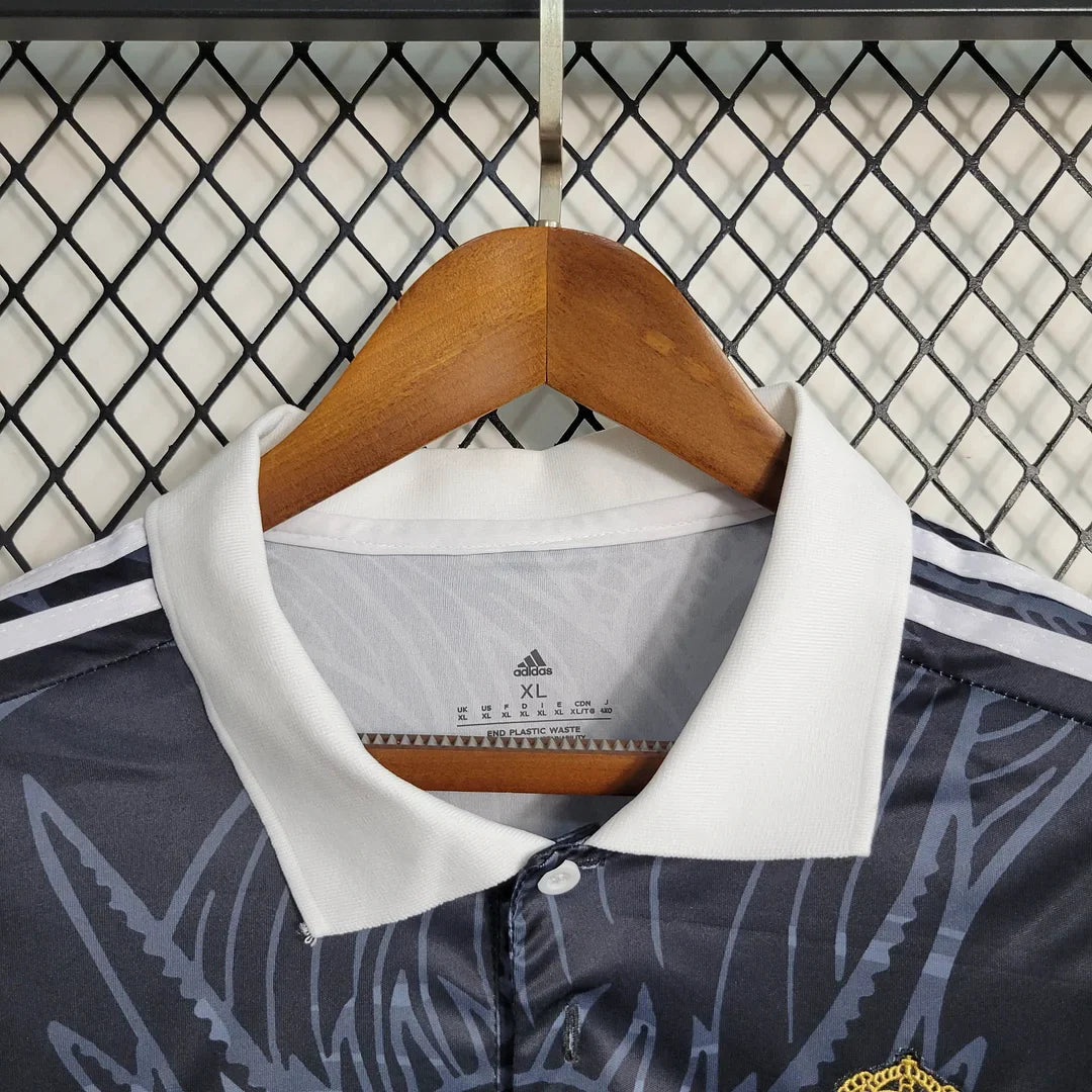 Real Madrid "Schwarzer Drache" limitiertes Trikot