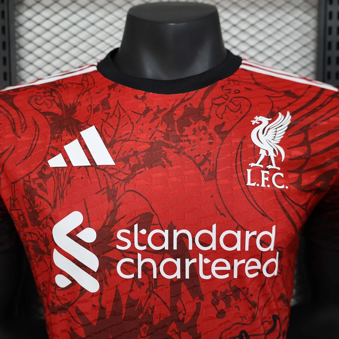 Liverpool "Gekrönter Adler" Limited Trikot