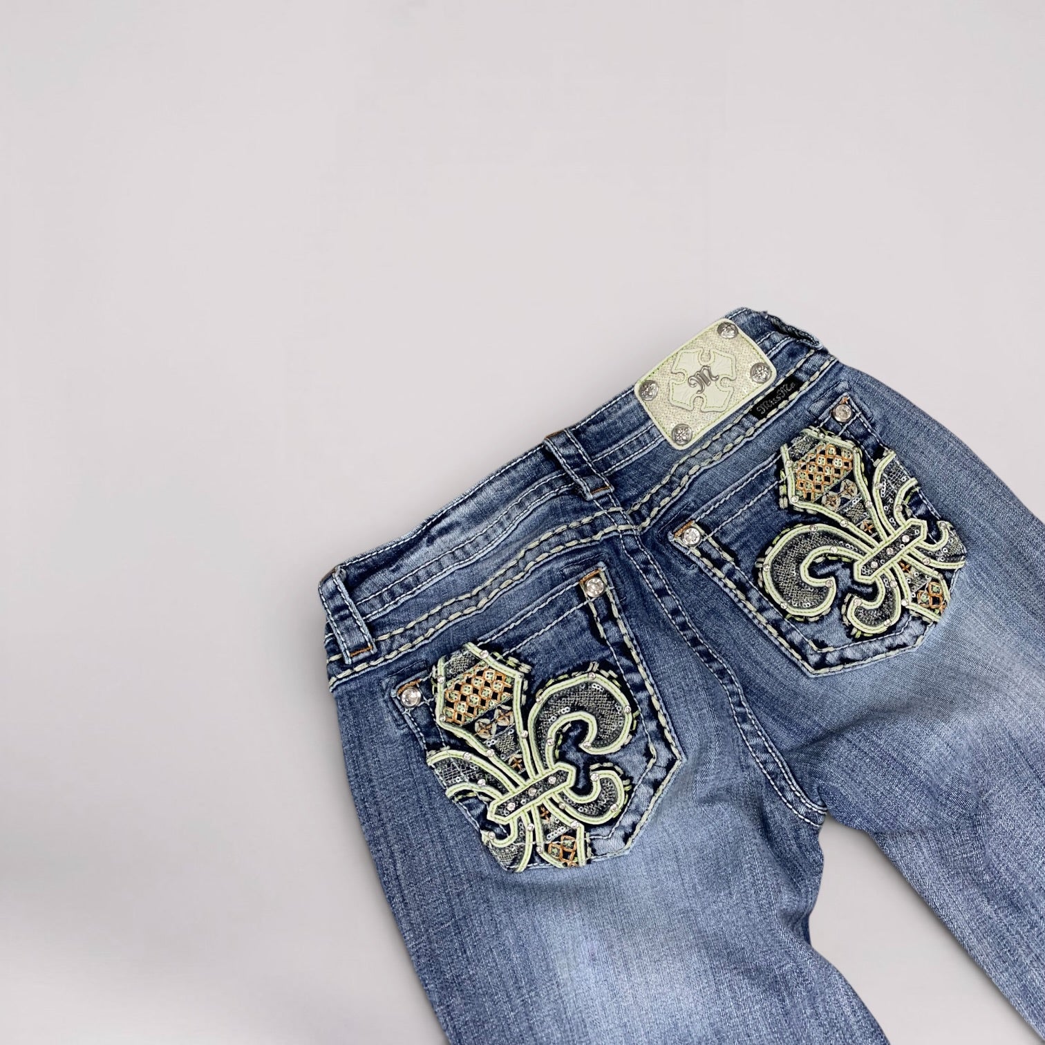 Miss Me Jeans (M)