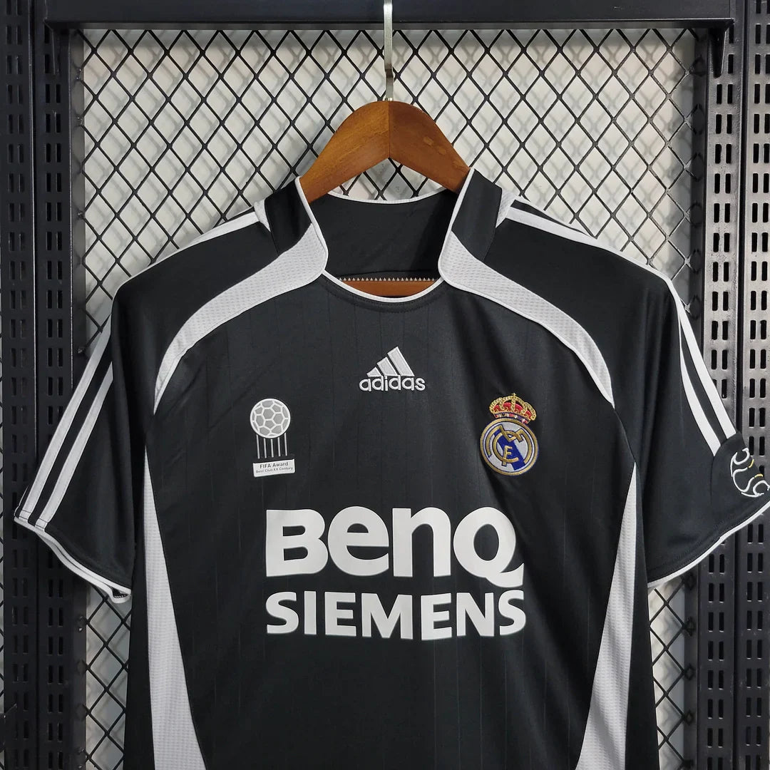 2006/2007 Retro Real Madrid Auswärtstrikot